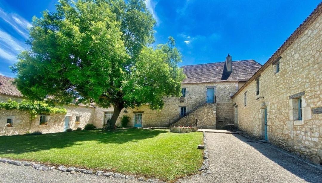 Chambre D'Hote "La Source" Domaine De Fonpeyroune Conne-de-Labarde Esterno foto
